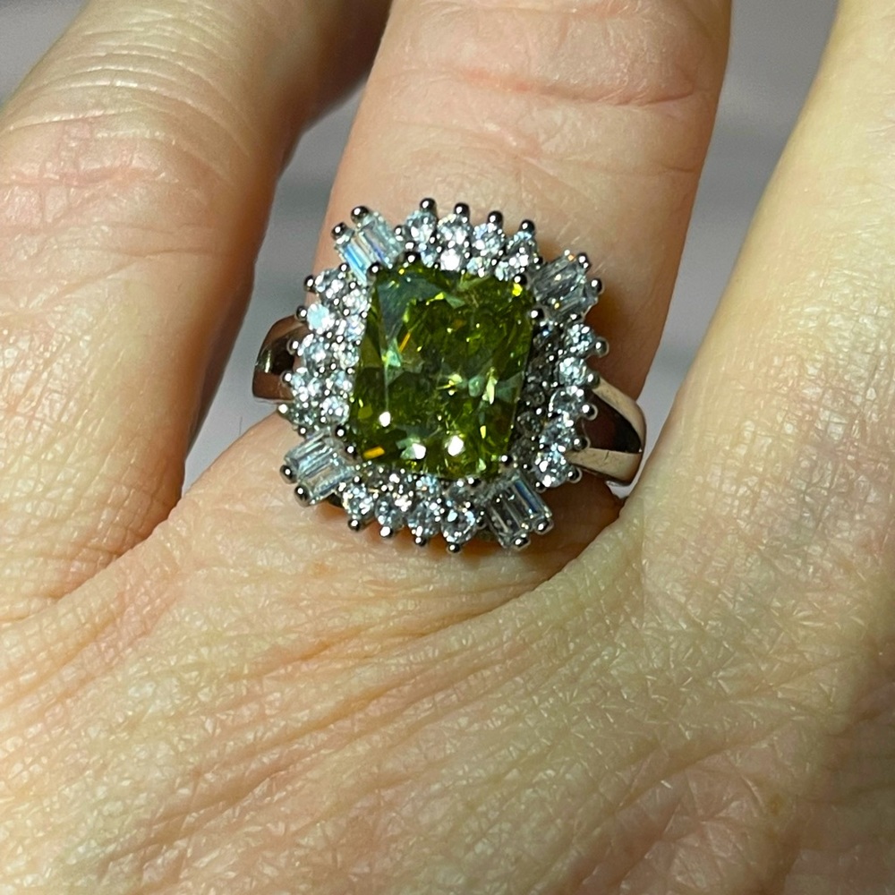 Great Silver Split Shank Statement Ring! Substant… - image 1